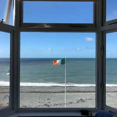 Stunning Aberystwyth South Beach Apartment