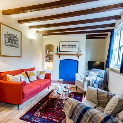 Cosy 2 bedroom Victorian Cottage - Pass the Keys