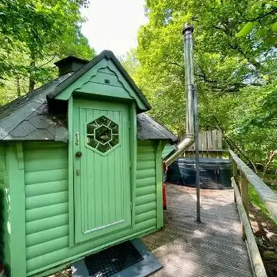 Woodland Cabin with Private Hot Tub
