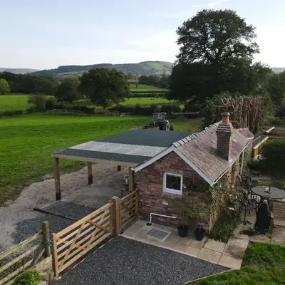 Romantic country cabin with log burner